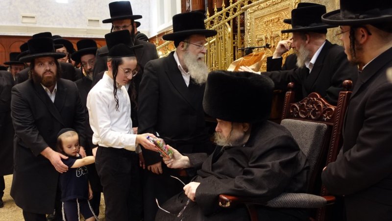 אנשיל בעק וא.מ.ש