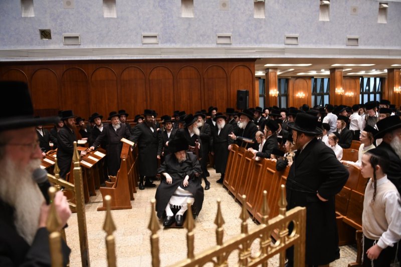 אנשיל בעק וא.מ.ש