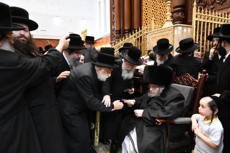 אנשיל בעק וא.מ.ש