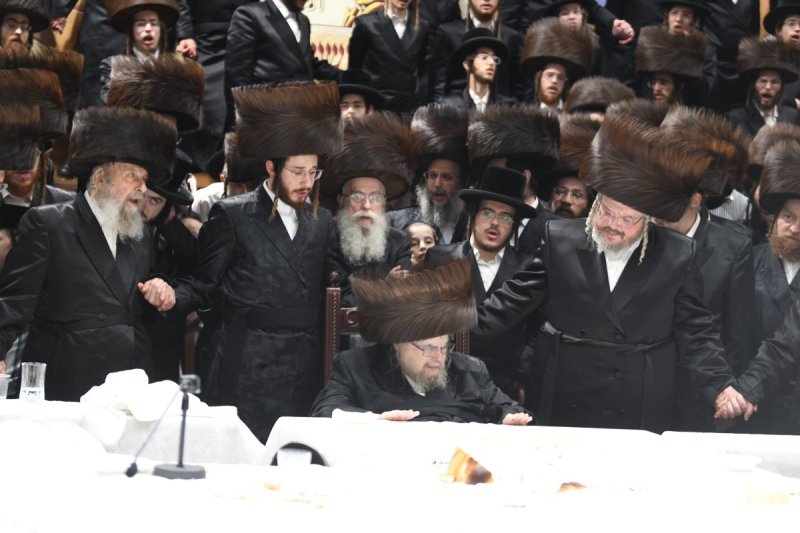 אנשיל בעק וא.מ.ש