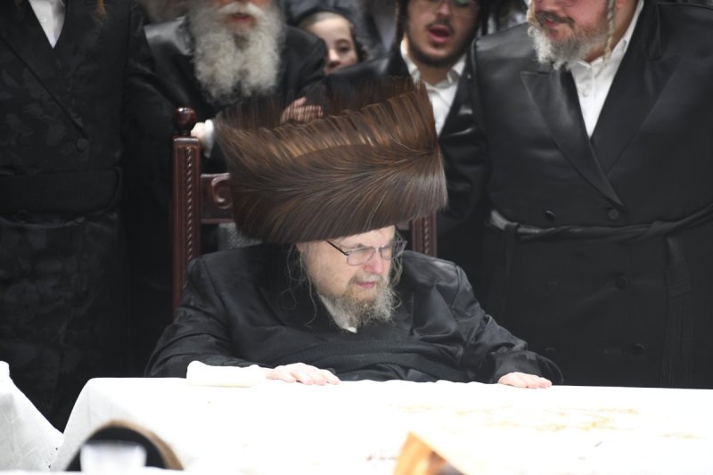 אנשיל בעק וא.מ.ש