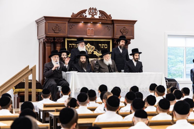 באדיבות המצלם