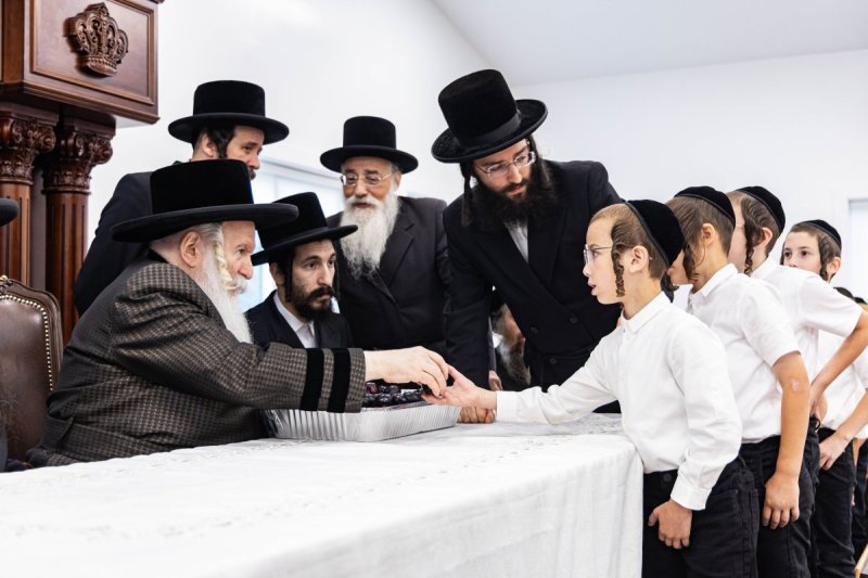 באדיבות המצלם