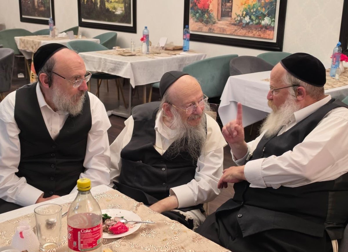 באדיבות המצלם