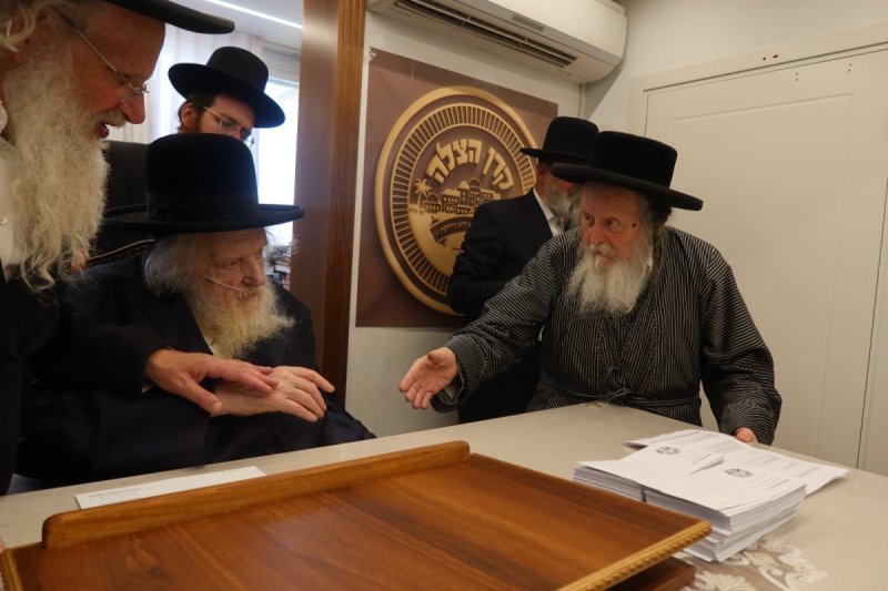 באדיבות המצלם