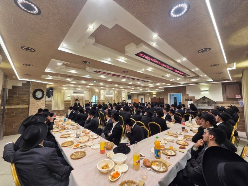באדיבות המצלם