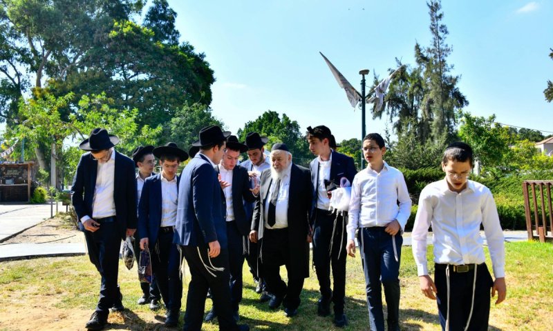 כך נראה הקעמפ היוקרתי של הליטאים מבפנים | תיעוד ענק