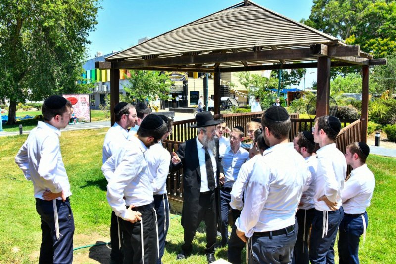 שוקי לרר