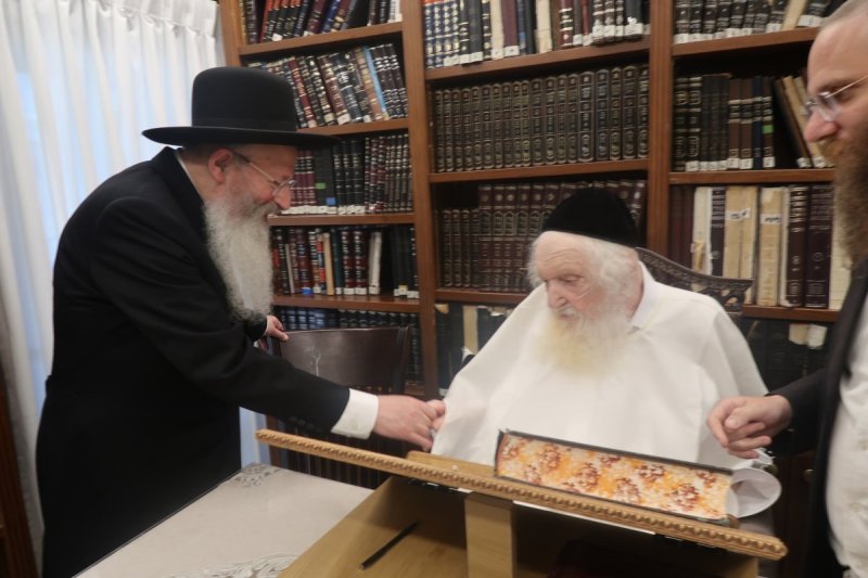 באדיבות נמצלם