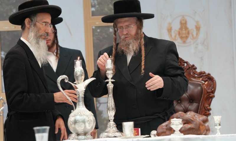 שש שנים להסתלקותו: בשומרי אמונים ציינו את היארצייט של ה'תפארת אהרן'