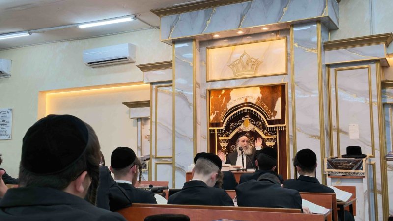 באדיבות המצלם