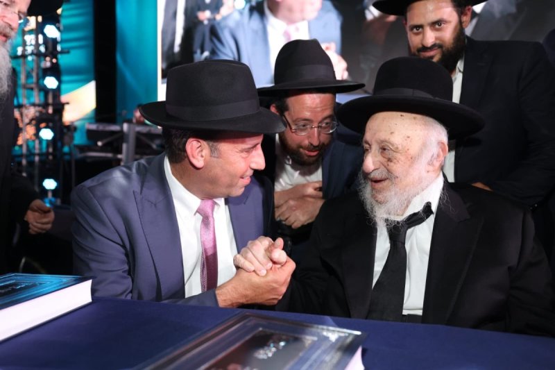 יעקב נחומי ומנדי טויטו
