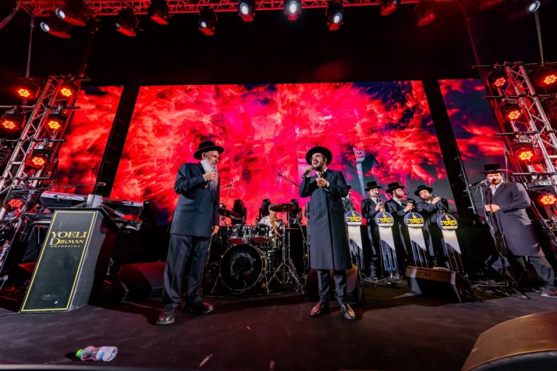 יעקב נחומי ומנדי טויטו