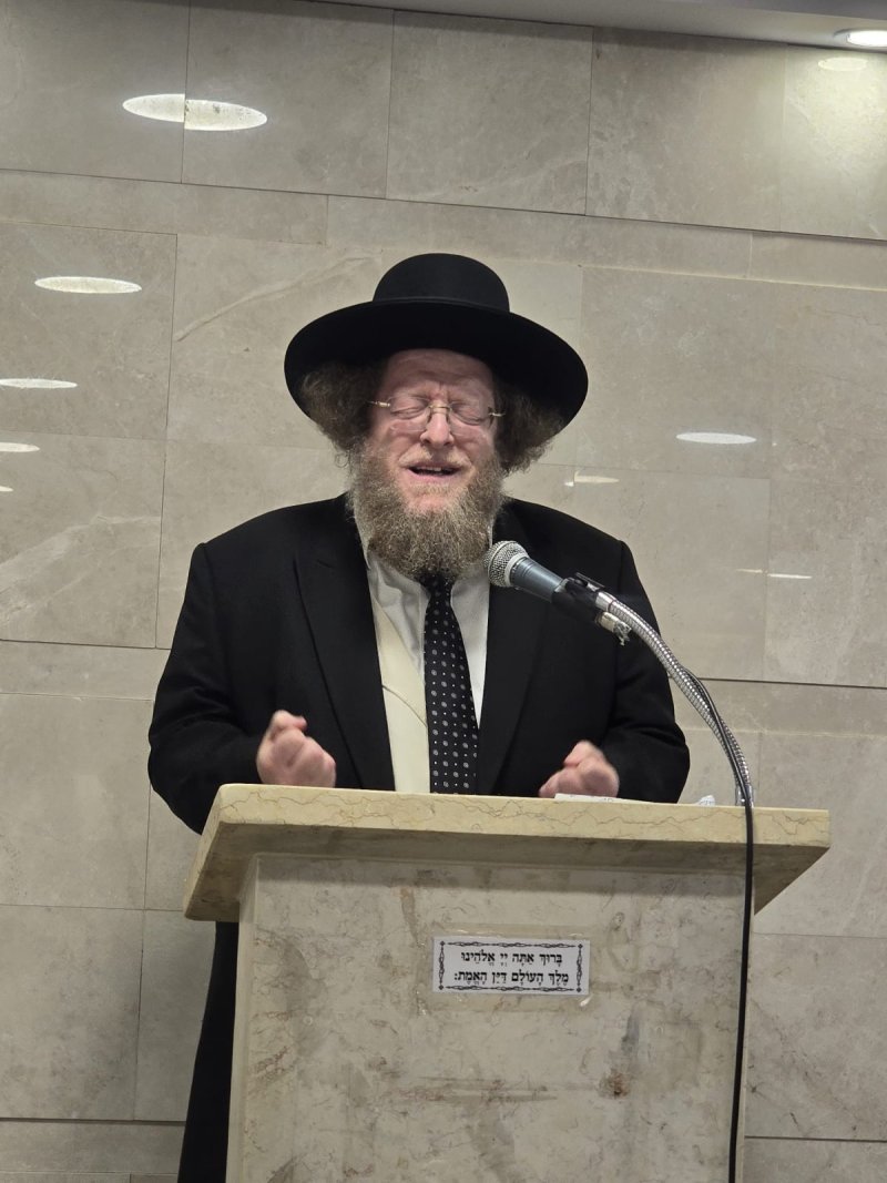 באדיבות המצלם