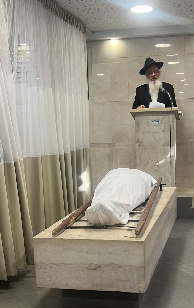 באדיבות המצלם
