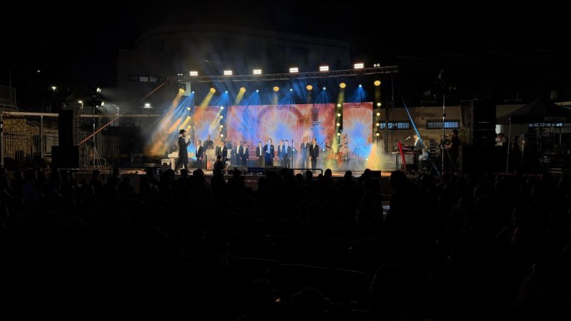יחצ