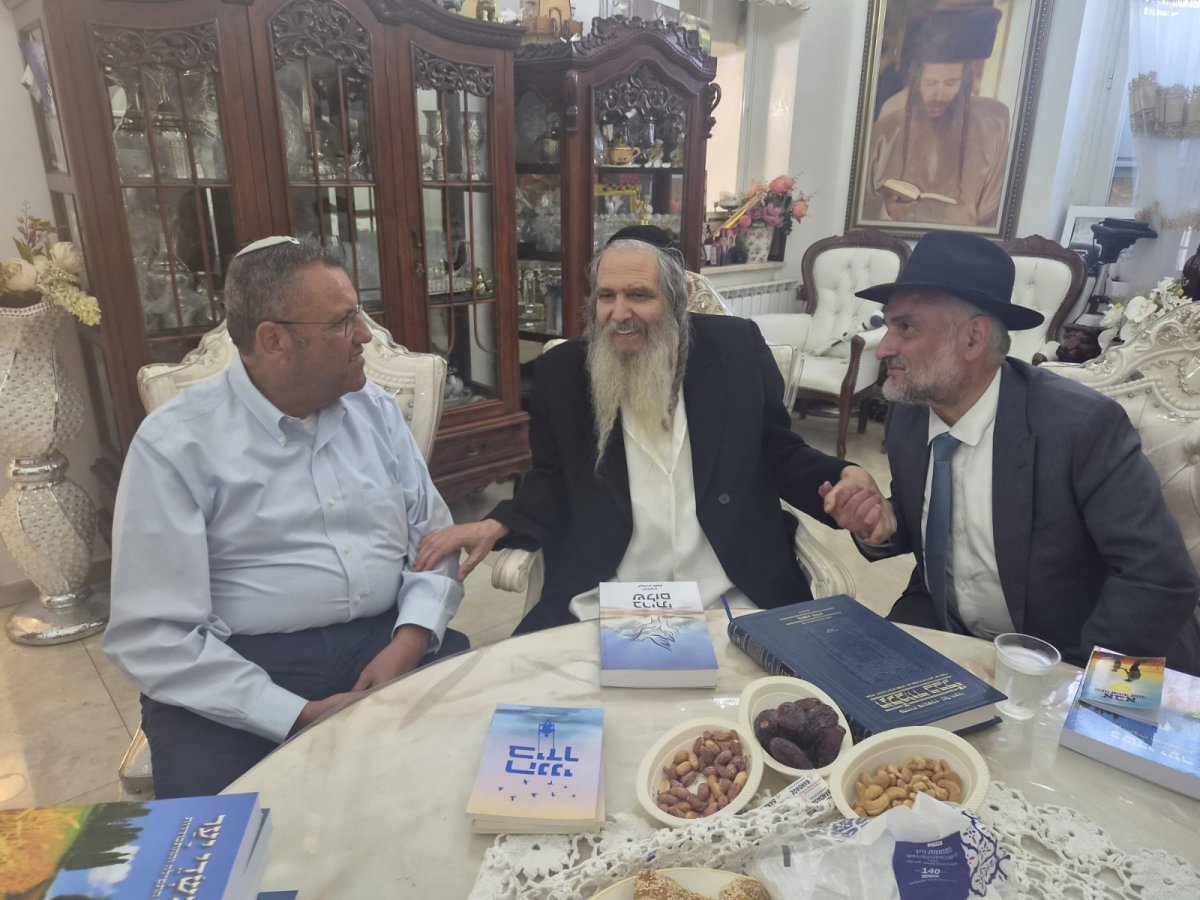 באדיבות המצלם