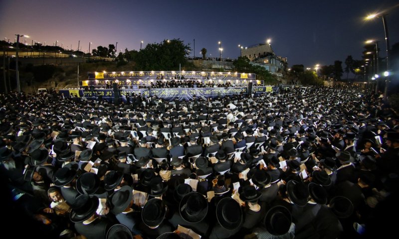 אלפי לומדי הזוהר התכנסו במירון: מעמד ההתרוממות והתפילה של 'אתכנשו'