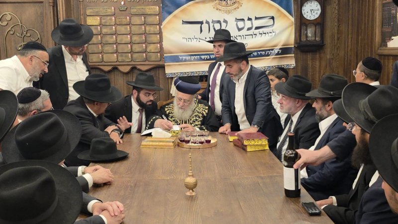 באדיבות המצלם