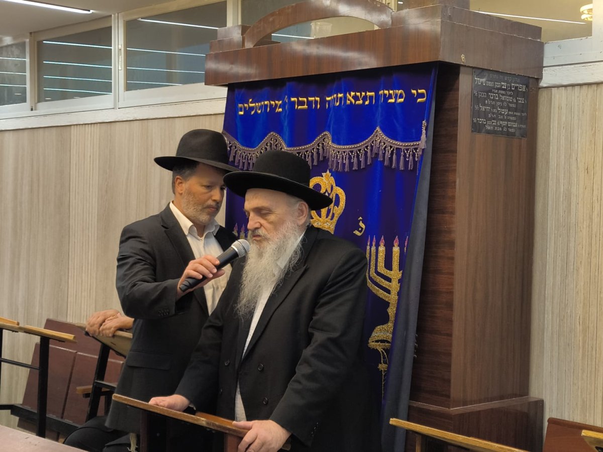באדיבות המצלם