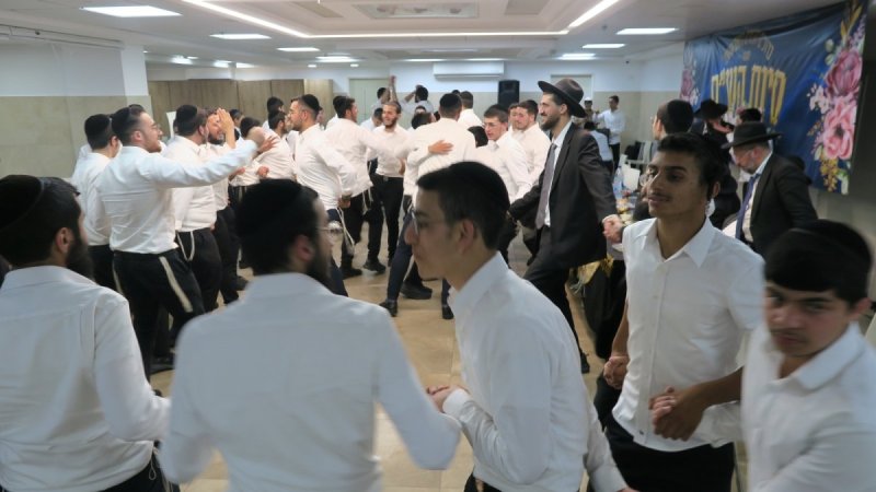 באדיבות המצלם