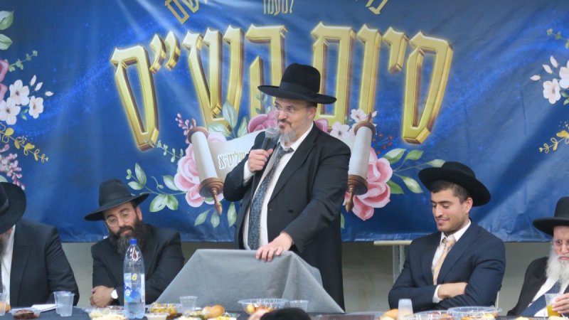 באדיבות המצלם