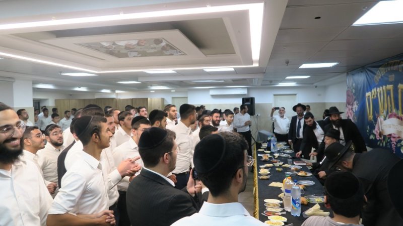 באדיבות המצלם