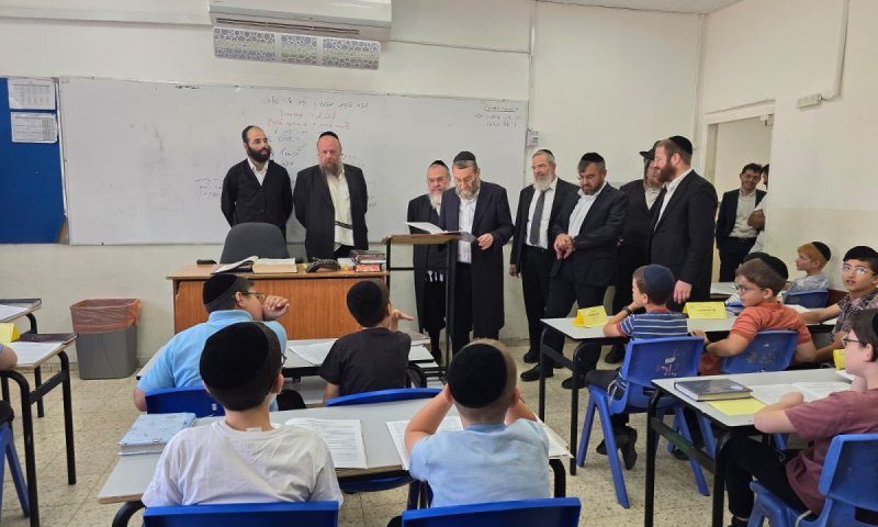 אלפי תלמידים פתחו את שנת הלימודים: ח"כ משה גפני בסיור במוסדות התורה