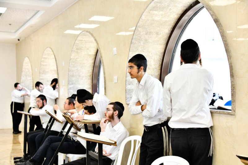 שוקי לרר