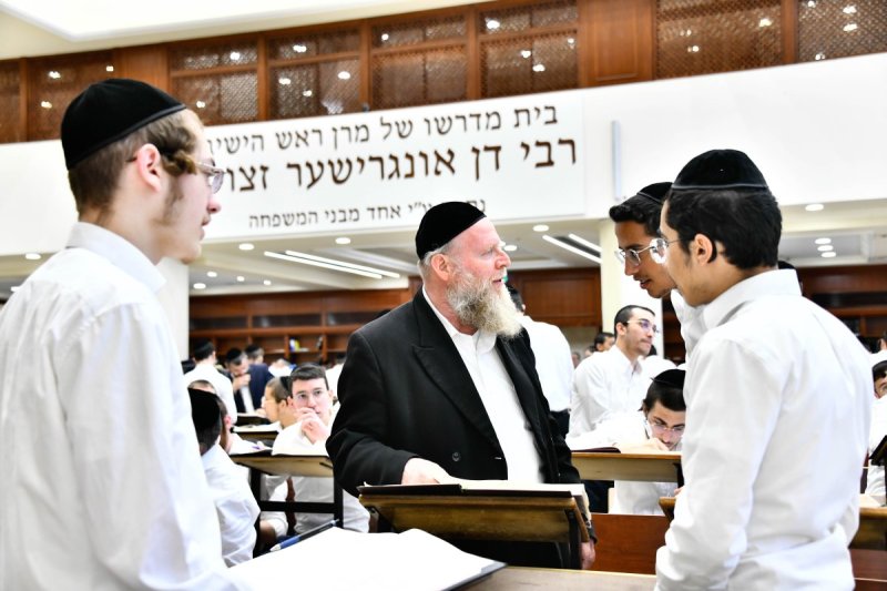 שוקי לרר