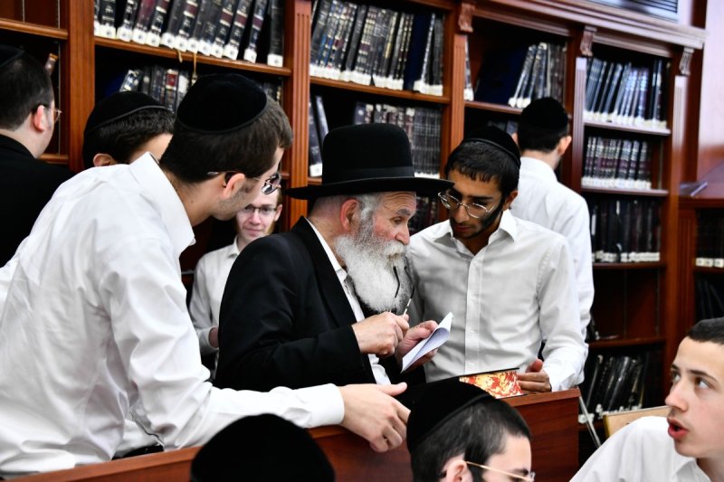 שוקי לרר