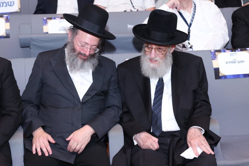 יעקב נחומי