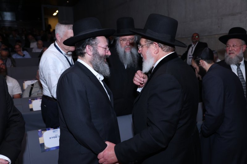 יעקב נחומי