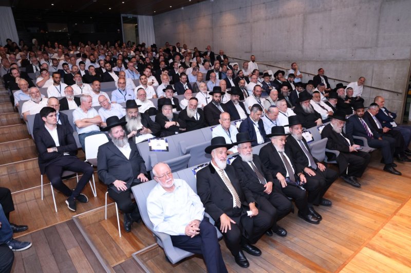 יעקב נחומי