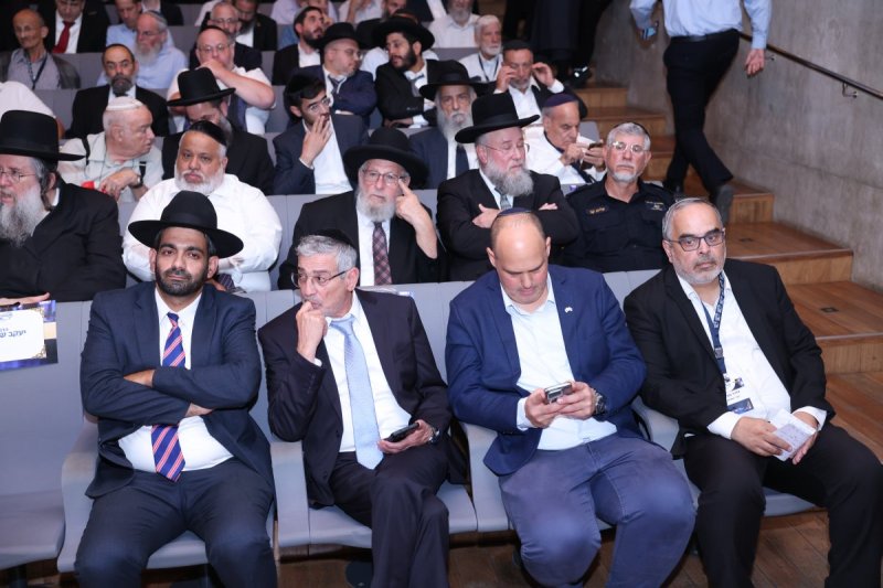 יעקב נחומי