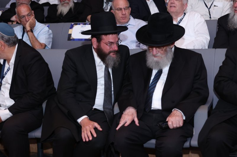 יעקב נחומי