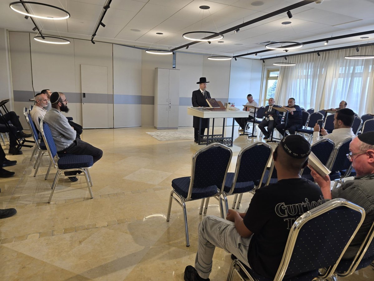 באדיבות המצלם