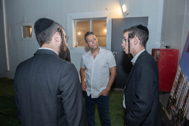שלום קרויס