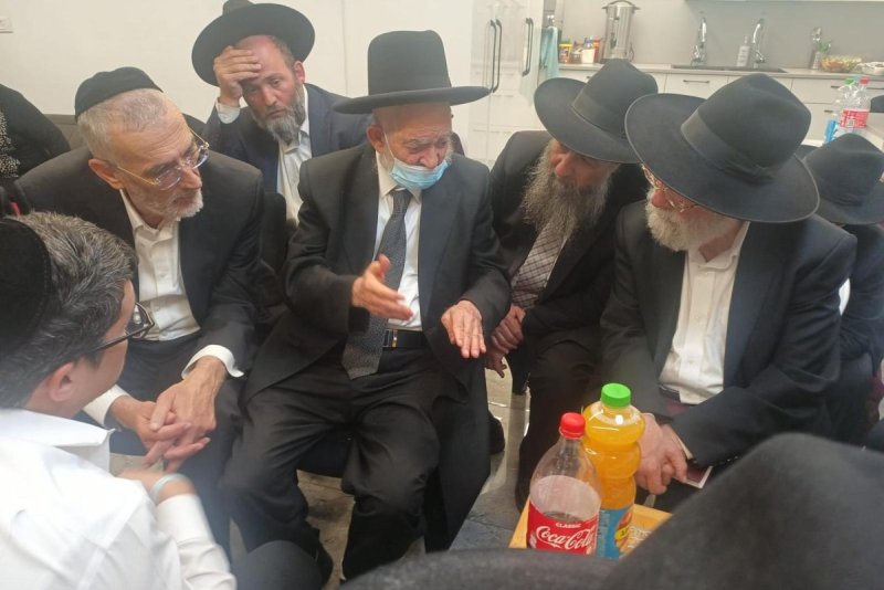 באדיבות המצלם