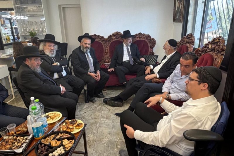 באדיבות המצלם