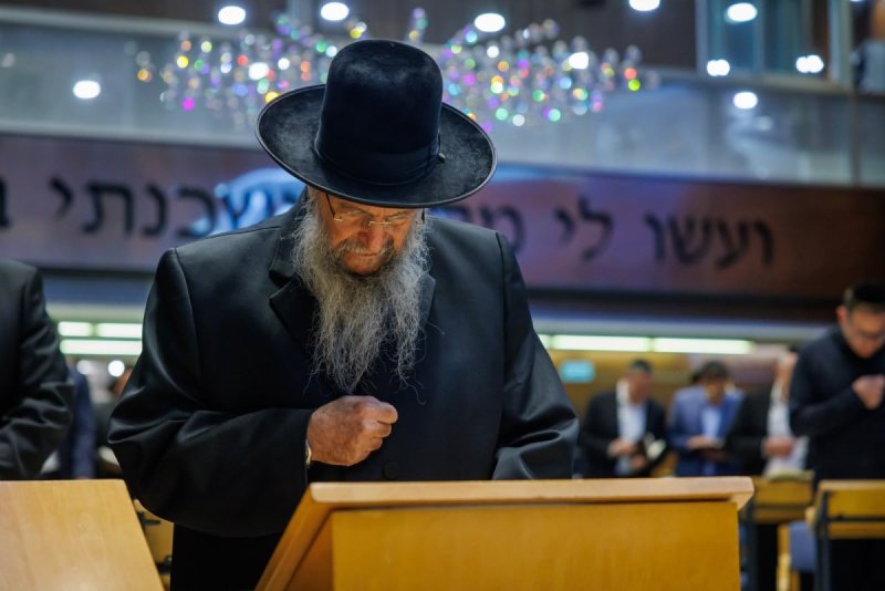 דניאל נפוסי ומאיר זלזניק