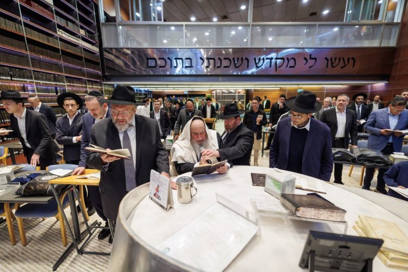דניאל נפוסי ומאיר זלזניק