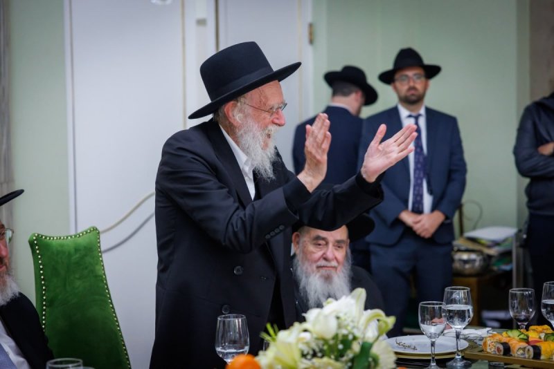 דניאל נפוסי ומאיר זלזניק