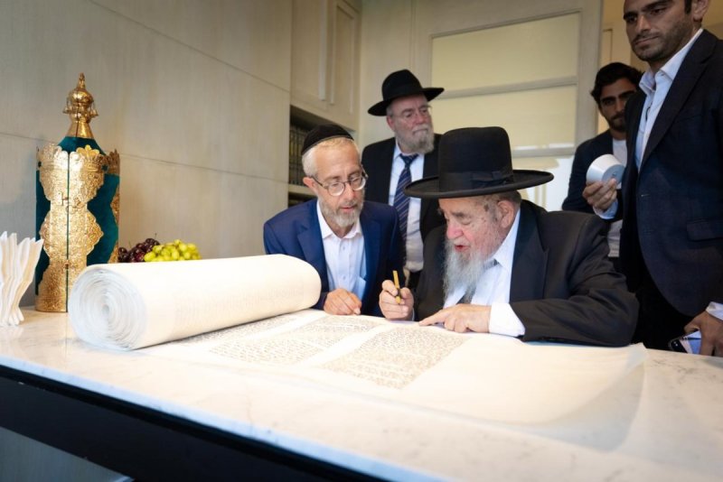 דניאל נפוסי ומאיר זלזניק