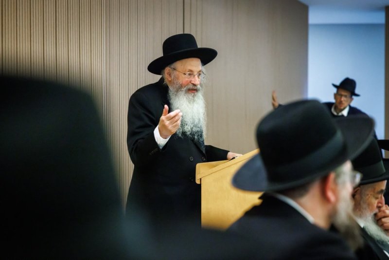 דניאל נפוסי ומאיר זלזניק