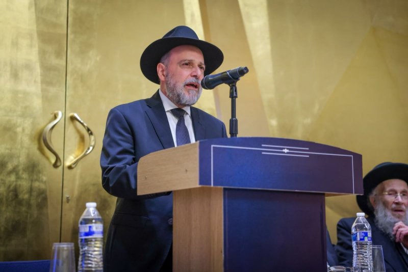 דניאל נפוסי ומאיר זלזניק