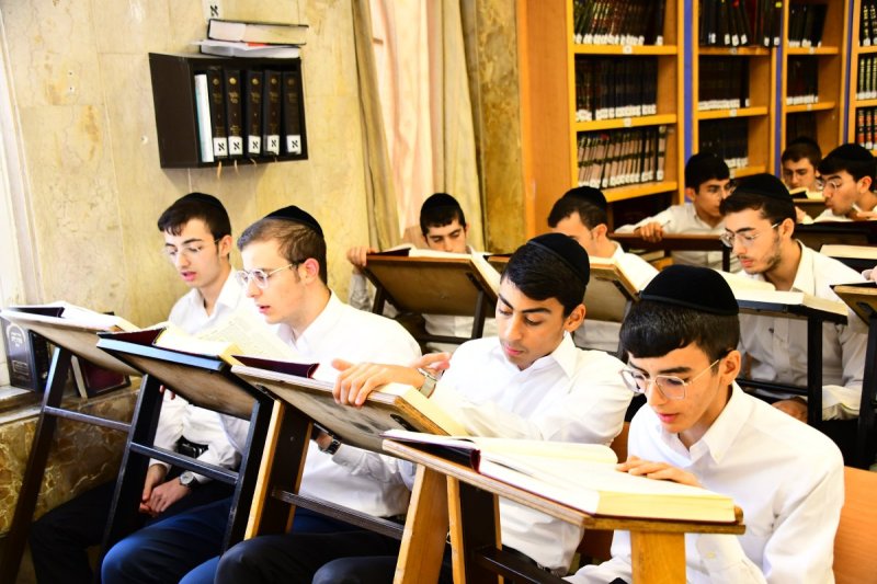 שוקי לרר