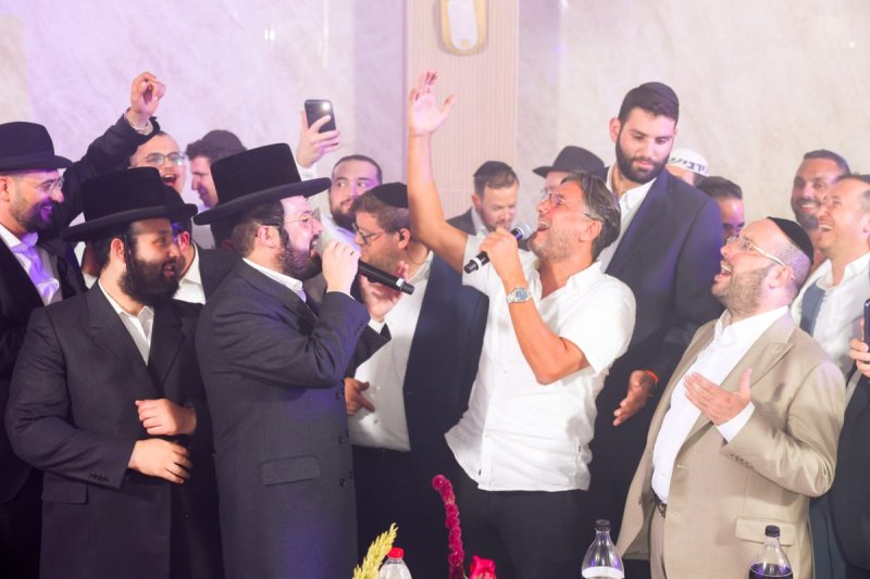 מנדי שיף, יהודה גרנובסקי, צביקה גרין, יעקב קאופמן