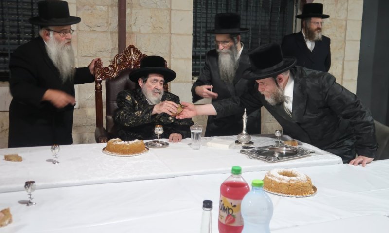 שמחת הווארט לנכדת האדמו"ר מויז'ניץ במעונו במושב אורה