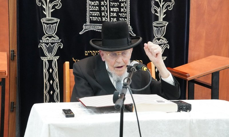 "הקב"ה מקרב אותנו יותר מהמלאכים": שיחת החיזוק של הגאון רבי יצחק אזרחי